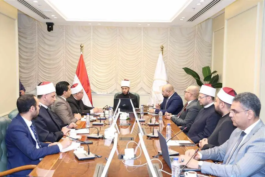 وزير الأوقاف: المتابعة الدورية وتذليل المعوقات واتباع سياسة الثواب والعقاب هي أولويات العمل