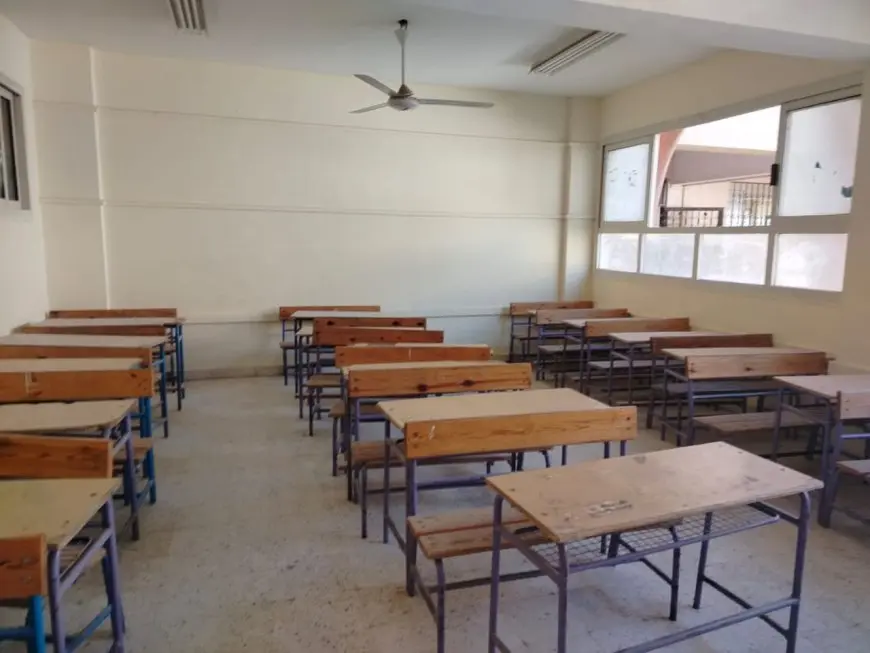 بالمراوح وكولدير المياه.. تجهيز المدارس لاستقبال طلاب الثانوية العامة