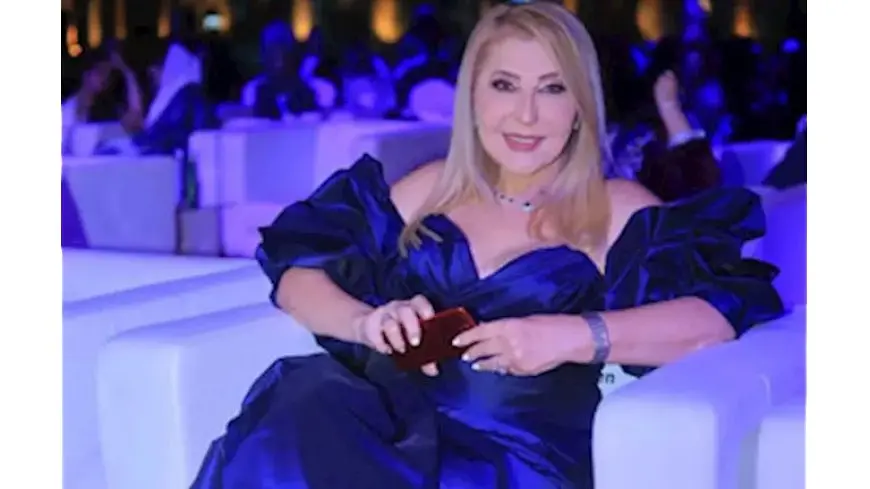 بفستان أزرق.. نادية الجندي أنيقة في أحدث ظهور لها