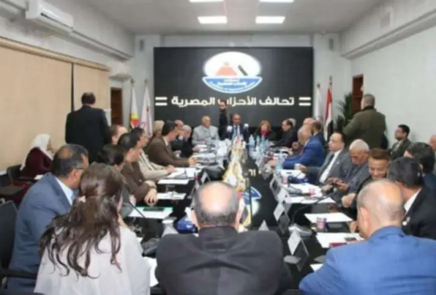 تحالف الأحزاب: المزايدة على الموقف المصري مرفوض.. والإجراءات المصرية تحكمها اعتبارات سيادية وأمنية