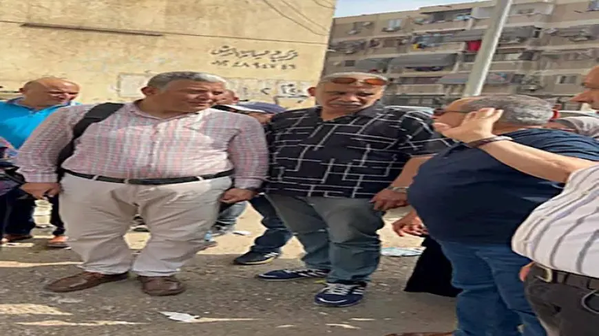 محافظ بورسعيد يوبخ مسؤول شركة النظافة: “خليتوا شكلنا وحش” – صور