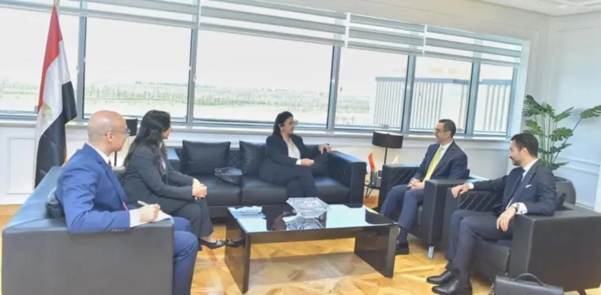 وزير الاستثمار والتجارة الخارجية يبحث مع شركة AXA العالمية فرص الاستثمار بمجال التأمين بمصر