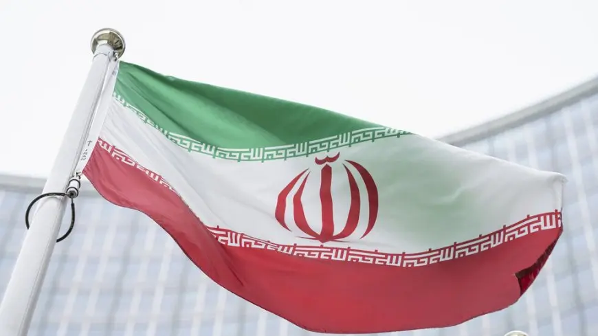 لجنة الأمن القومي في مجلس الشورى الإيراني تلوح بالخروج من معاهدة حظر انتشار الأسلحة النووية