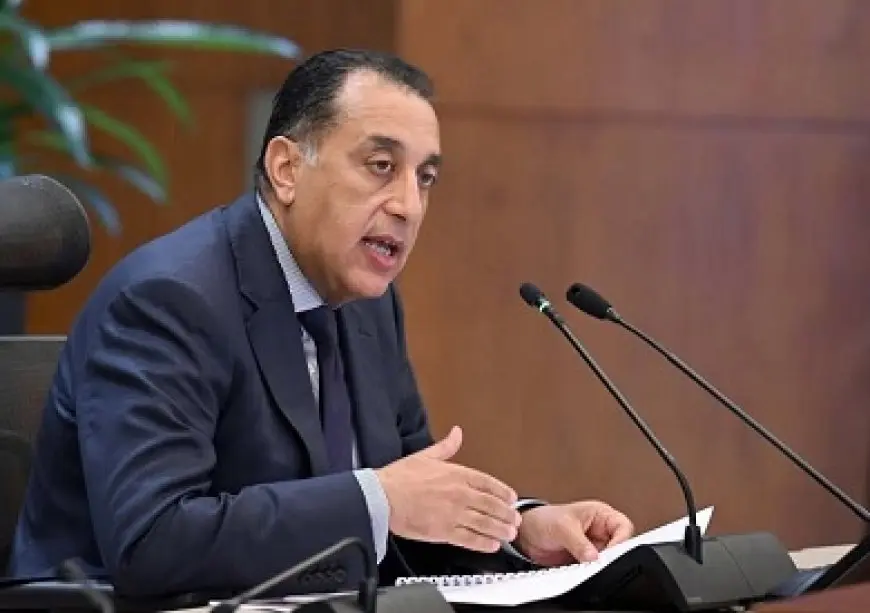 بعد التصعيد في إيران.. مدبولي: التنسيق بين «البنك المركزي» و«المالية» لزيادة المخزون الاستراتيجي من السلع