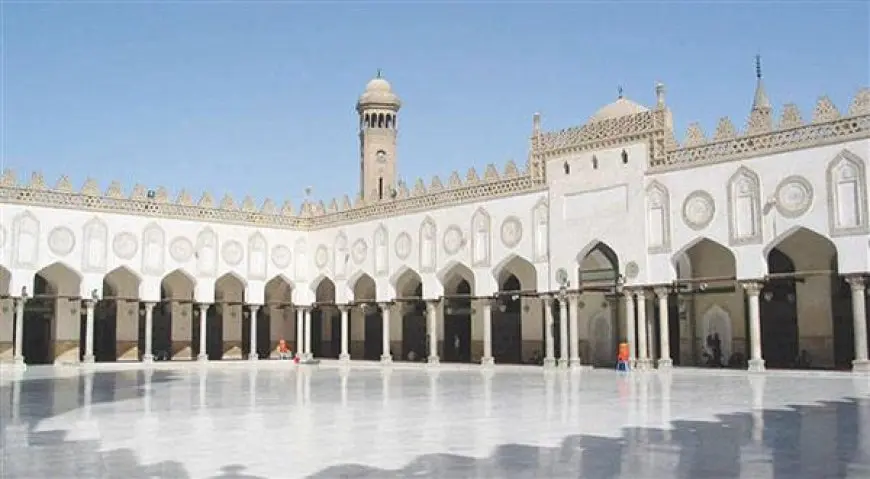 خطيب الجامع الأزهر لمن يقضون المنازعات بالثأر: يزال المؤمن في فسحة من دينه ما لم يصب دما حراما