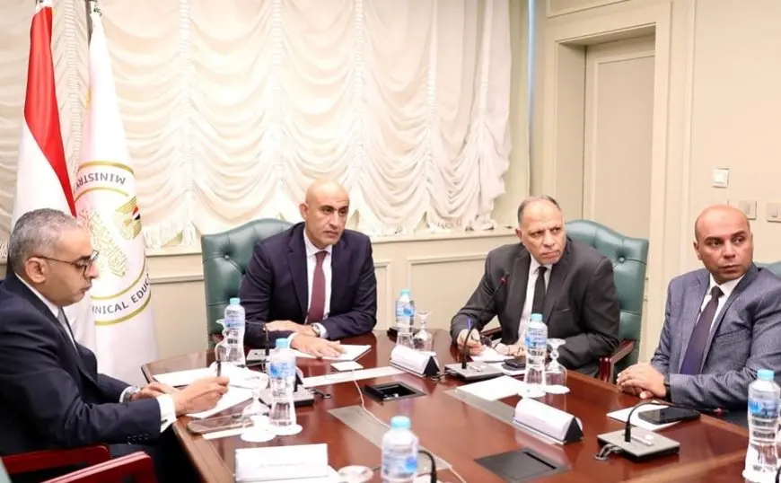 اجتماعات مع رؤساء لجان الثانوية العامة بالمديريات قبل ساعات من بدء الامتحانات