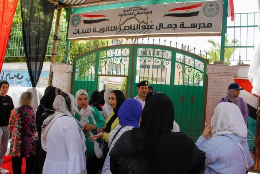 غدا طلاب الثانوية العامة يؤدون امتحان اللغة الأجنبية الثانية كمادة خارج المجموع لأول مرة