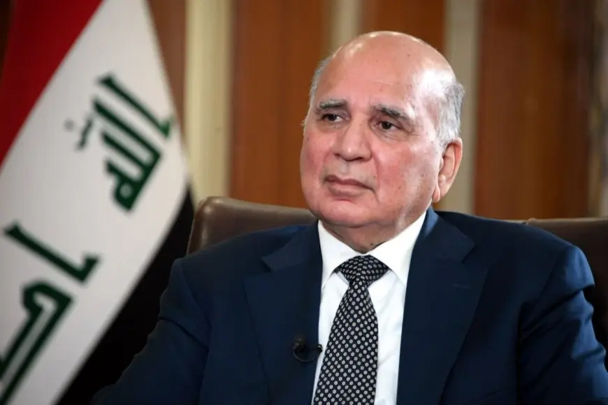 وزير خارجية العراق يحذر من أزمة طاقة عالمية حال إغلاق مضيق هرمز