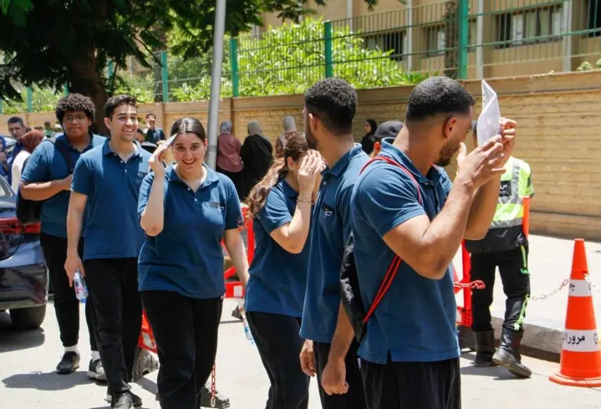 طلاب الثانوية العامة النظام الجديد يؤدون امتحان اللغة الأجنبية الثانية كمادة خارج المجموع لأول مرة