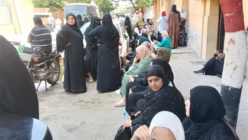 امتحانات الثانوية العامة.. إصابة 5 طلاب وطالبة بتشنجات داخل لجان الشرقية