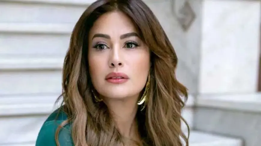 بعد المطالبة بترحيلها.. طارق الشناوي يدعم هند صبري: محاولة ساذجة لاغتيالها معنويًا