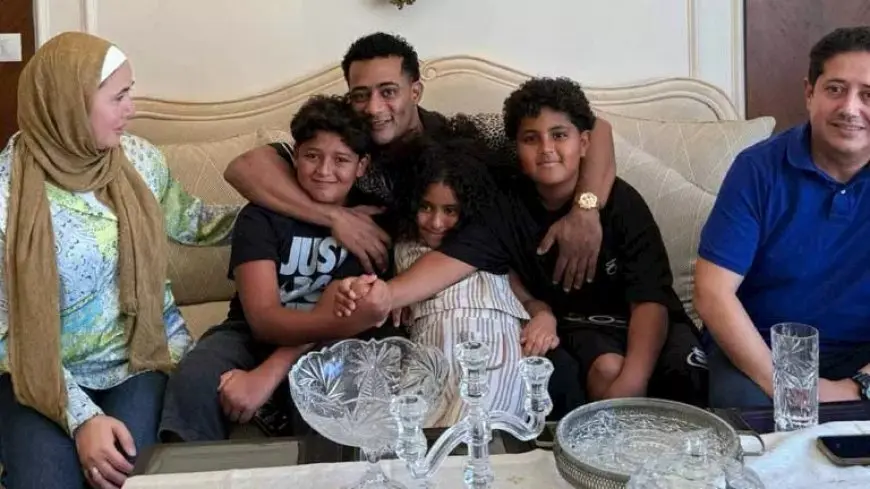 محمد رمضان يعلن انتهاء أزمة نجله علي والتصالح مع زميله عمر
