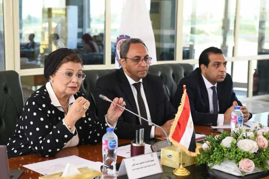 نائب وزير الصحة تزور قنا وتشدد على تنفيذ برنامج تدريبي لتحسين رعاية حديثي الولادة