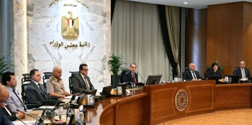 رئيس الوزراء: احتياطيات السلع كافية.. ووضع سيناريوهات عدة للتعامل مع مختلف المستجدات