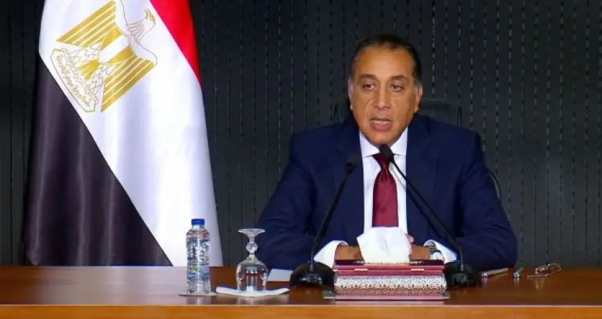 رئيس الوزراء: لا توجد أي أزمة في توفر السلع أو تدبير الدولار حاليا