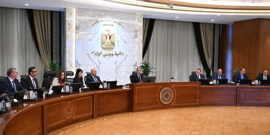 أول اجتماع للجنة الأزمات.. رئيس الوزراء يُكلف الأجهزة الرقابية بالمُتابعة المستمرة للأسواق والأسعار
