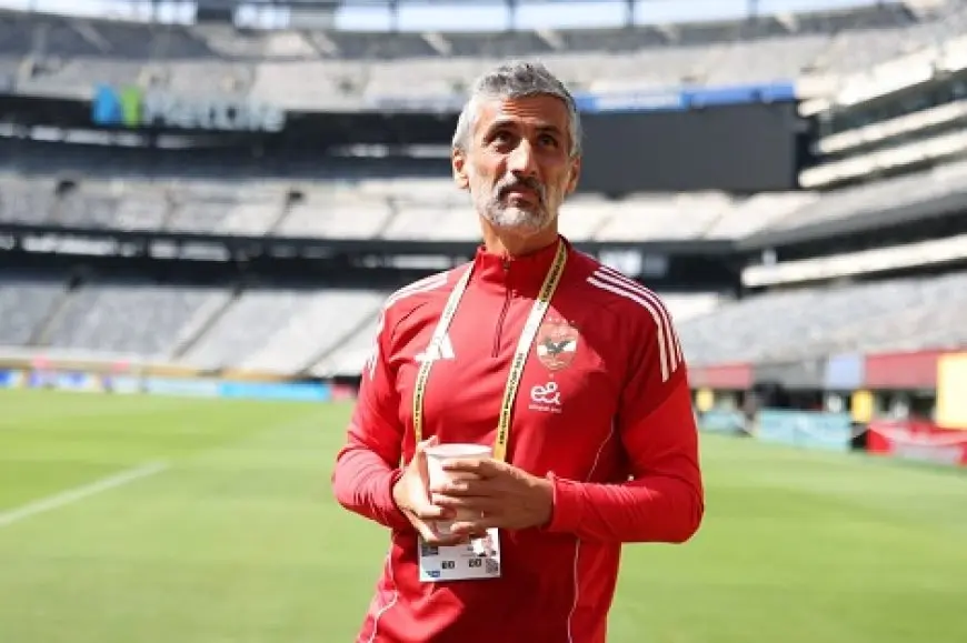 ريبييرو يعاين ملعب مباراة بالميراس