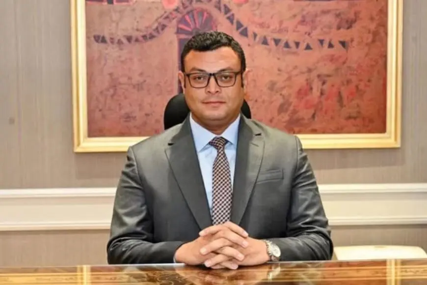 وزير الإسكان: مواصلة استبدال كشافات الإنارة الصوديوم وإزالة وصلات المياه الخلسة بالمدن الجديدة