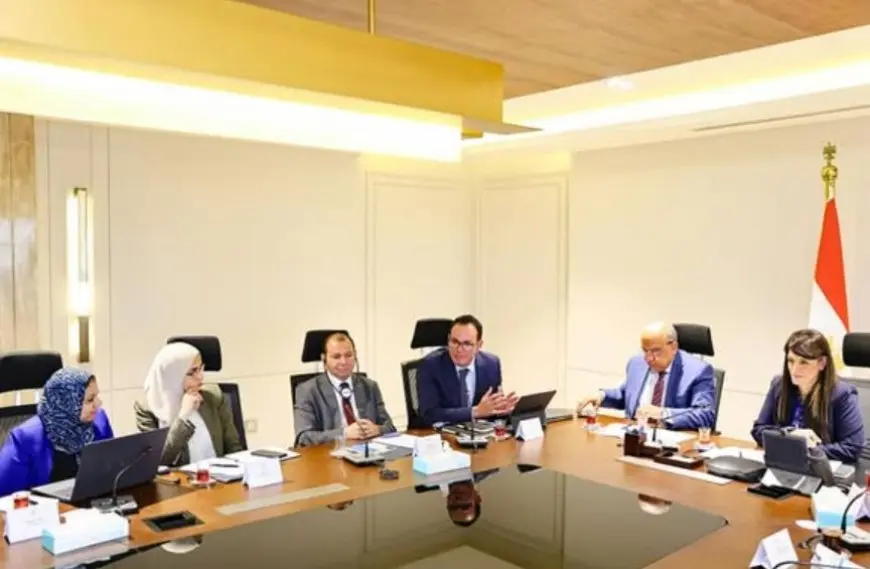 مصر والمفوضية الأوروبية تبحثان الترتيبات النهائية لآلية دعم الاقتصاد الكلي والموازنة