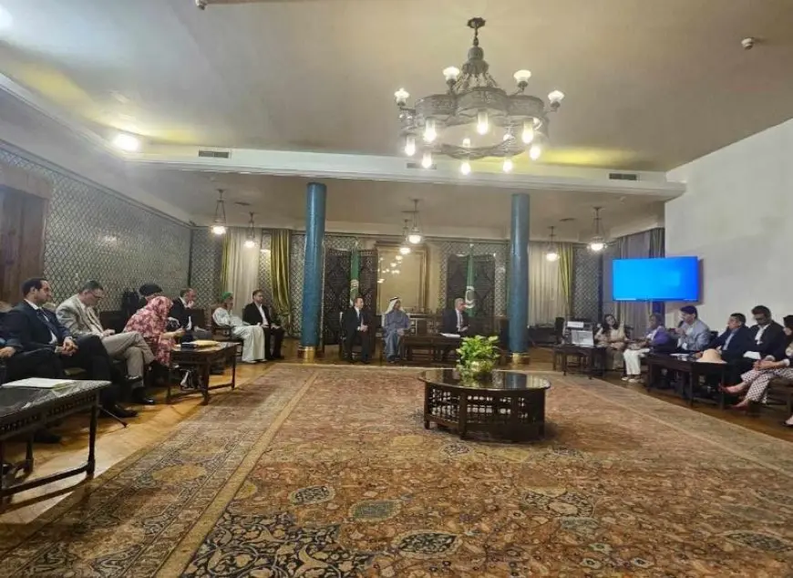 انطلاق أولى جلسات صالون الجامعة العربية الثقافي حول دور السينما في التقارب بين الشعوب