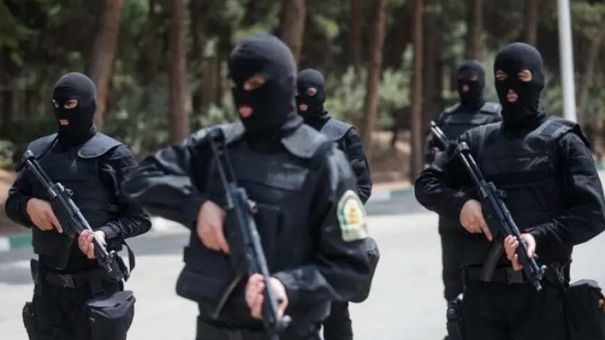 الشرطة الإيرانية تلقي القبض على عميل للموساد في طهران وتصادر مسيرات انتحارية
