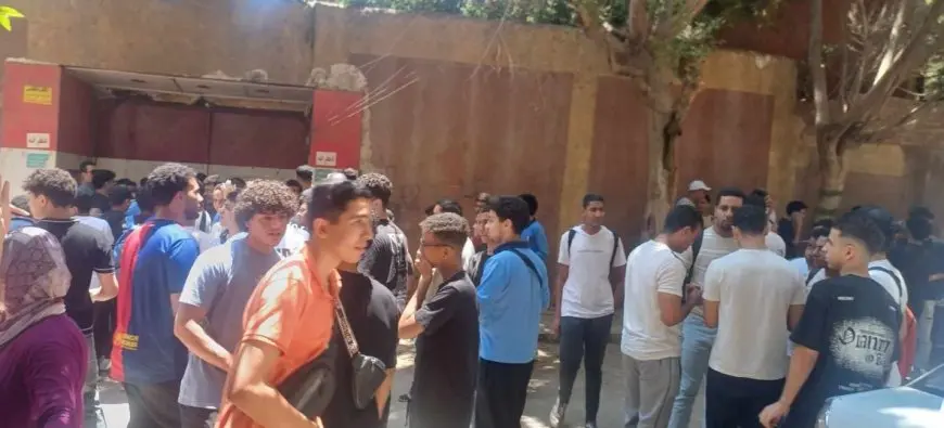 ثانوية عامة 2025.. أجهزة الأمن تكثف عمليات التفتيش الدقيقة للطلاب في عين شمس