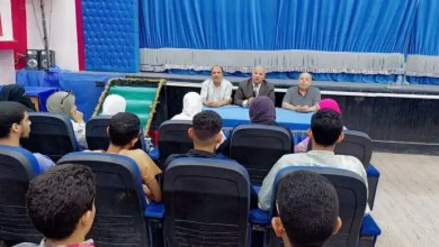 بكاء طالبات الثانوية العامة بعد أداء امتحان اللغة العربية بالقليوبية: كان صعب أوي