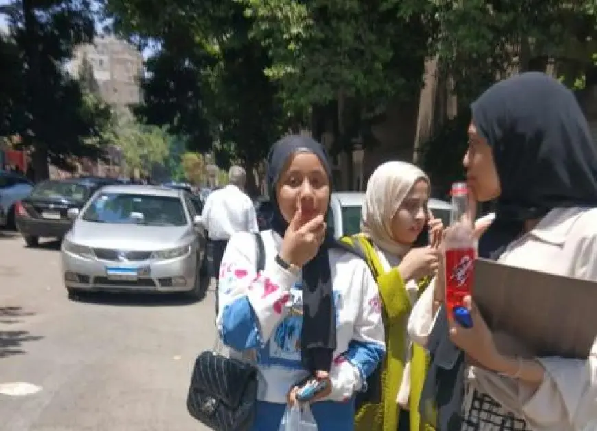 طلاب الثانوية بفيصل: امتحان اللغة العربية جيد.. والنحو «مخادع»