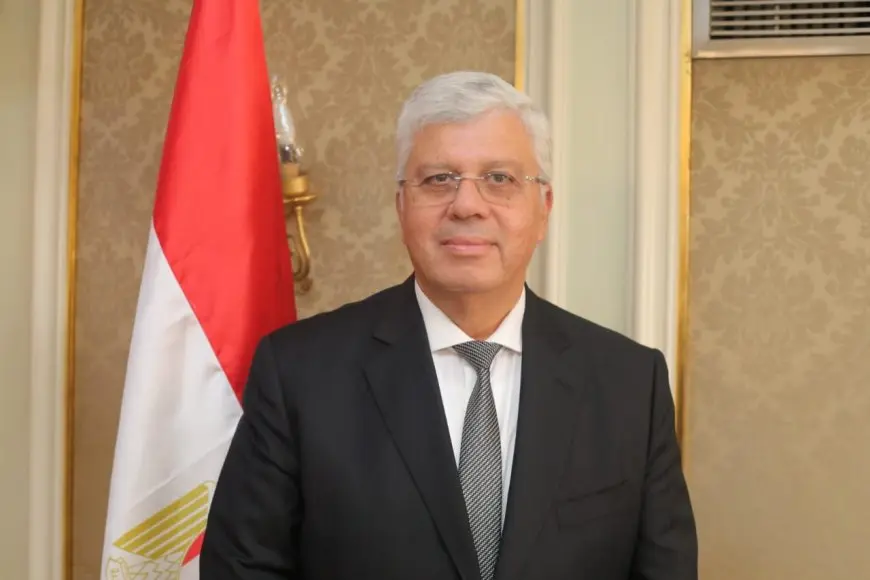 أيمن عاشور: استراتيجية تطوير التعليم تستهدف إعداد معلم المستقبل وتعزيز برامج كليات التربية