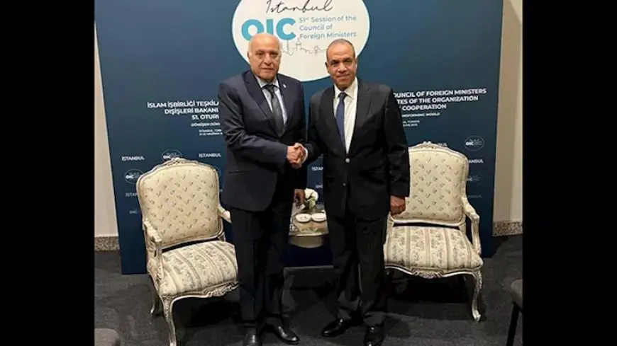 وزير الخارجية ونظيره الجزائري يبحثان التصعيد بالمنطقة وجهود التهدئة بغزة