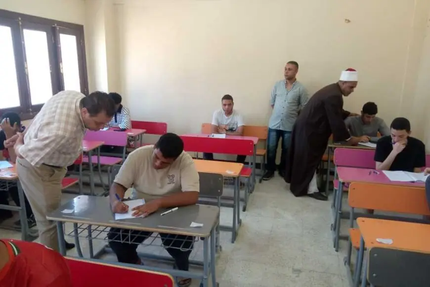 مطروح: لا شكاوى من امتحان مادة التوحيد لطلاب القسم العلمى بالثانوية الأزهرية