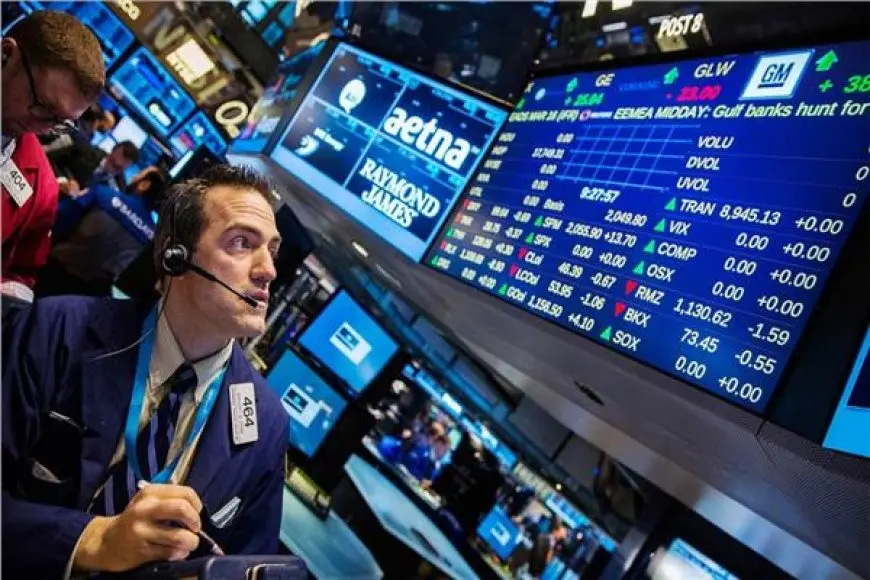 بدء تعاملات الأسهم الأمريكية بخسائر محدودة مع ارتفاع أسعار النفط بشكل طفيف