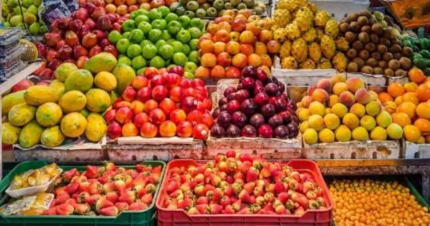 دراسة: الإكثار من تناول الفواكه والخضروات يساعد في تحسين جودة النوم ليلا