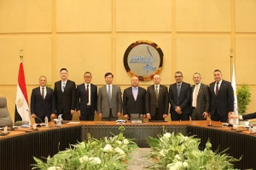 وزير الصناعة: ننفذ خطة لوصول أسطول السفن التجارية بالشركات إلى 36 سفينة بحلول عام 2030
