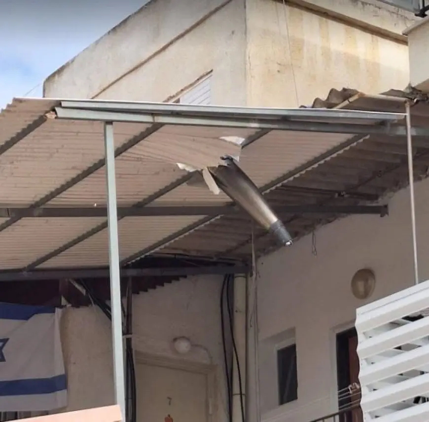بعد الضربات الأمريكية.. صواريخ إيران تصيب 16 شخصا وتدمر مواقع بإسرائيل