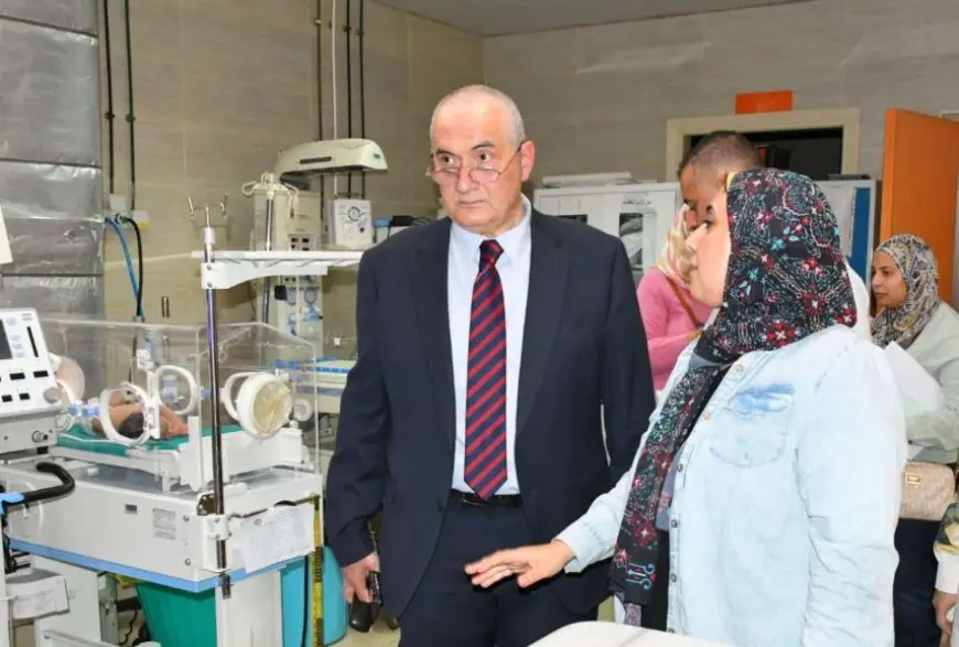 زيارة مفاجئة لرئيس هيئة المستشفيات لمستشفى أحمد ماهر والجمهورية التعليمي