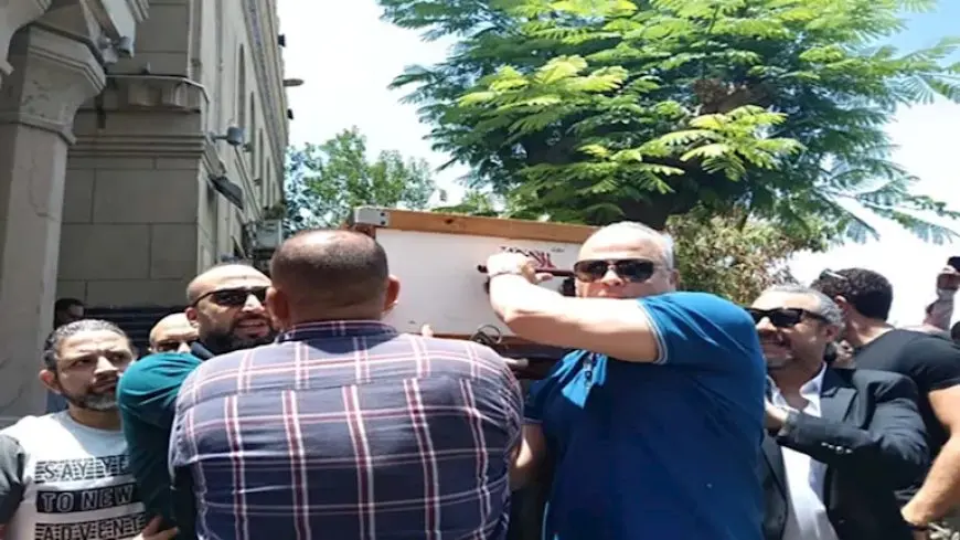 بالصور.. تشييع جثمان والد الفنان تامر عبد المنعم إلى مثواه الأخير بأرض الجولف