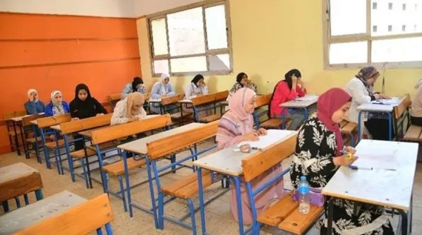 غدا.. طلاب الثانوية العامة يؤدون امتحاني الفيزياء والتاريخ