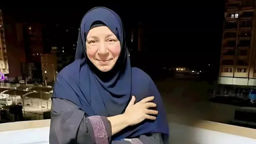 كيف تفاعل نجوم الفن والجمهور مع أحدث ظهور للفنانة عبلة كامل؟