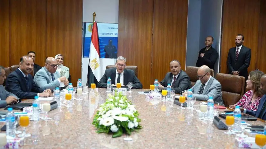 وزير البترول يبحث مع قيادات وكوادر جابكو جهود وتحديات زيادة الإنتاج من خليج السويس