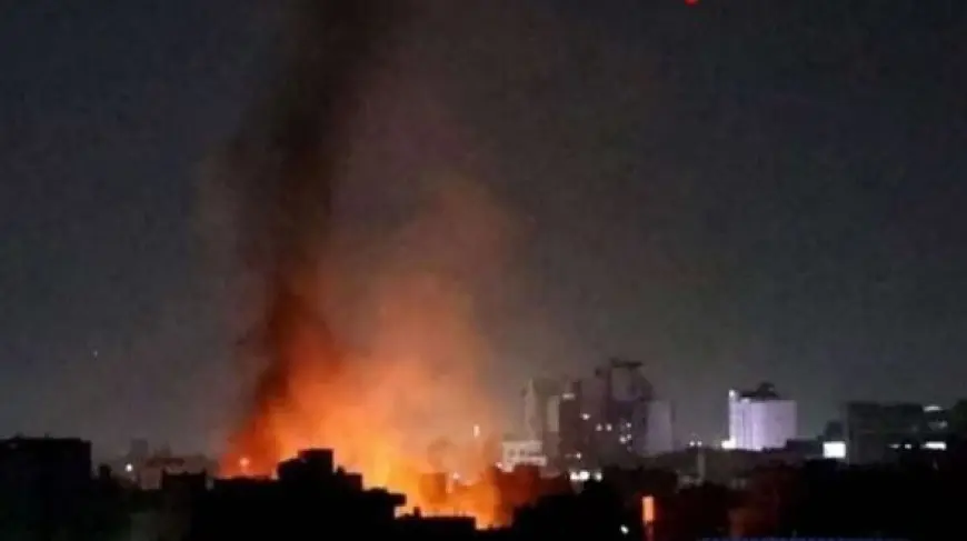 انفجارات بغرب ووسط إيران.. وسقوط 3 قتلى في استهداف لسيارة إسعاف