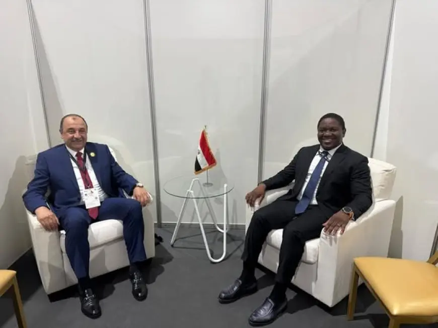 وزير قطاع الأعمال العام يبحث مع مسئولين أنجوليين فرص التعاون المشترك