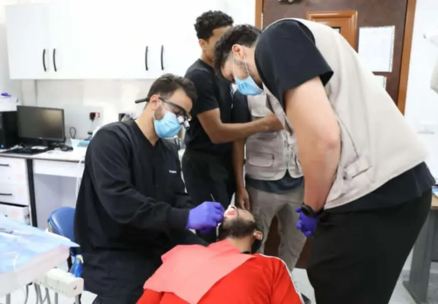 الصحة: أطباء أسنان مصريون مقيمون في أمريكا يقدمون خدمات طبية تطوعية بمركز طبي بزهراء مدينة نصر