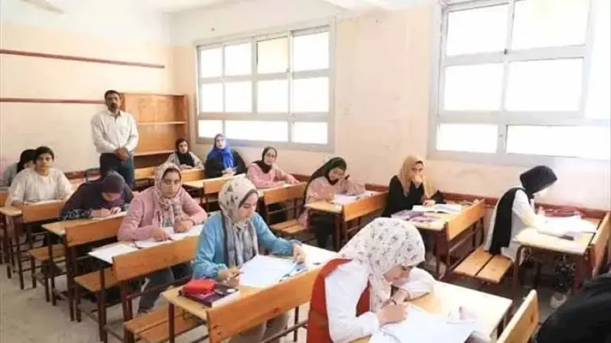 مدرس فيزياء يكشف تقييمه لامتحان الثانوية العامة