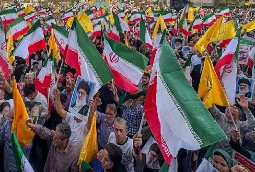إيران.. احتفالات نصر بعد إعلان وقف النار مع إسرائيل ومشاركون يرددون هتافات مناهضة لأمريكا وإسرائيل