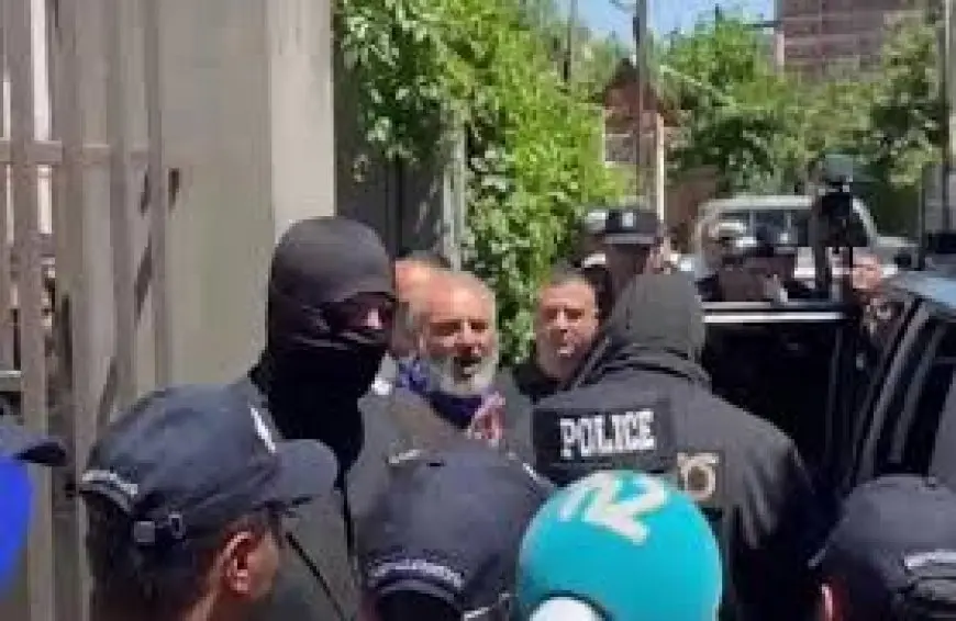 اعتقال زعيم المعارضة في أرمينيا على خلفية الاشتباه بتورطه في محاولة انقلاب