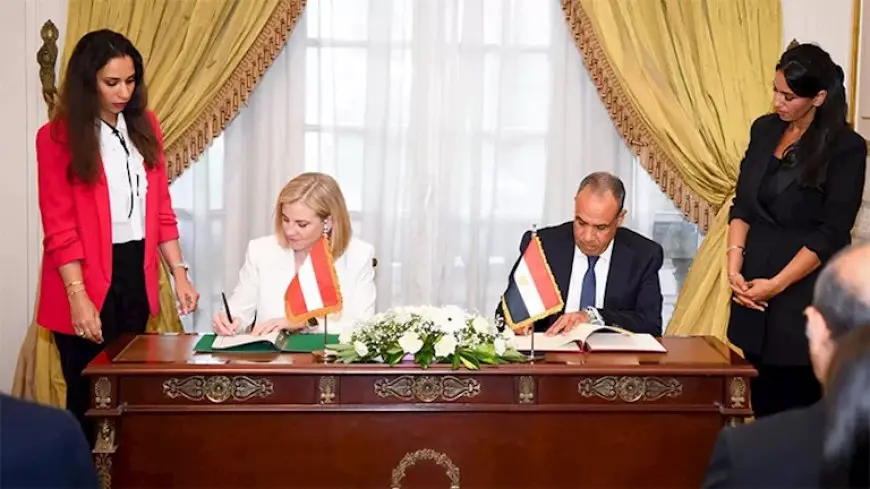 عبد العاطي ونظيرته النمساوية يوقّعان مذكرة تفاهم لتدشين آلية للتشاور بين البلدين