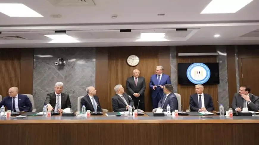 وزير البترول ومحافظ الوادى الجديد يشهدان توقيع العقود النهائية لتنفيذ مجمع إنتاج حامض الفسفوريك