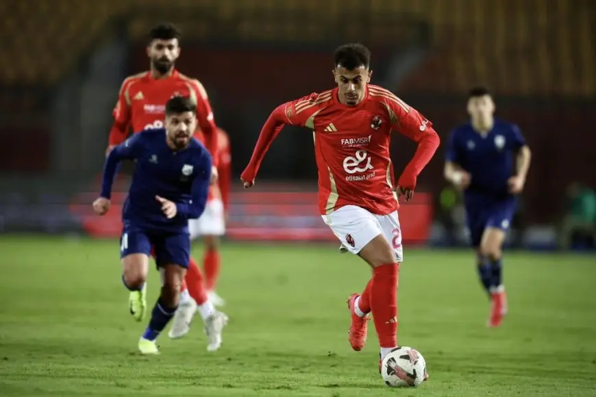 المصري يكشف موقفه من ضم عمر الساعي