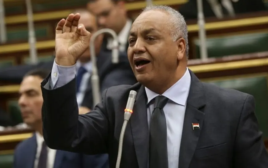 النائب مصطفى بكري: في ذكرى 30 يونيو الحكومة تحرر عقود الإيجار وتدفع الناس للشارع